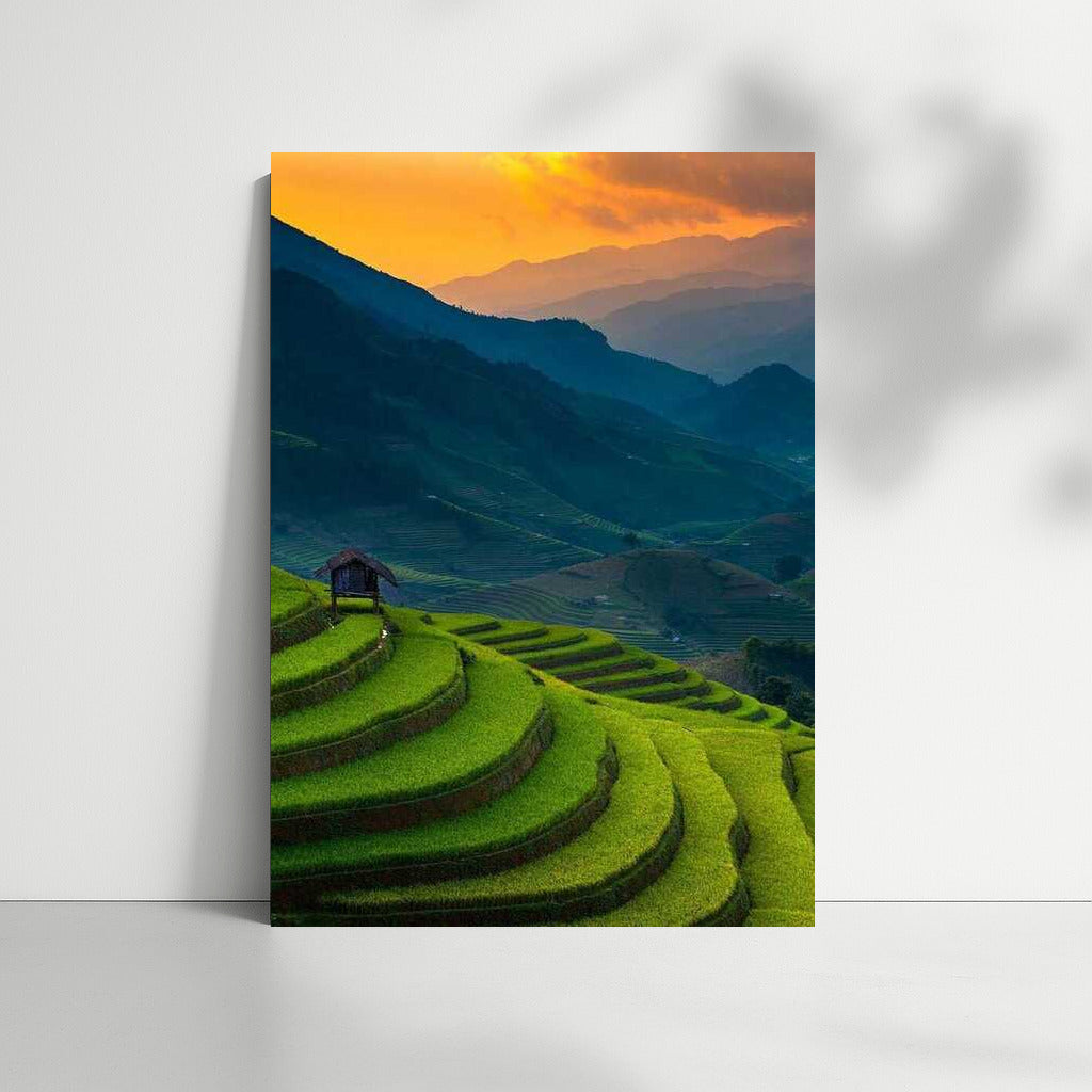 Sunset over Vietnam's Rice Terraces: The Charm of the Country