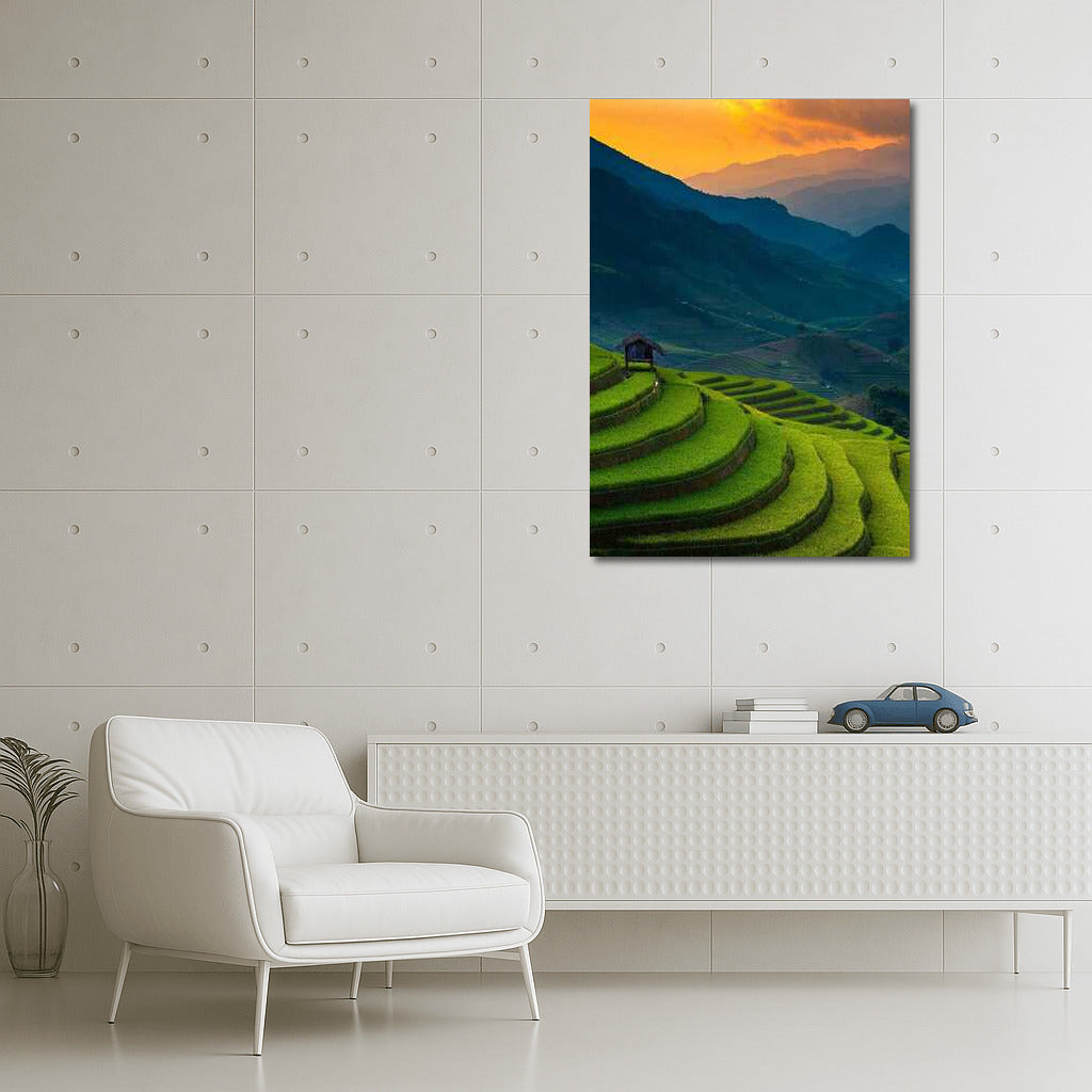 Sunset over Vietnam's Rice Terraces: The Charm of the Country