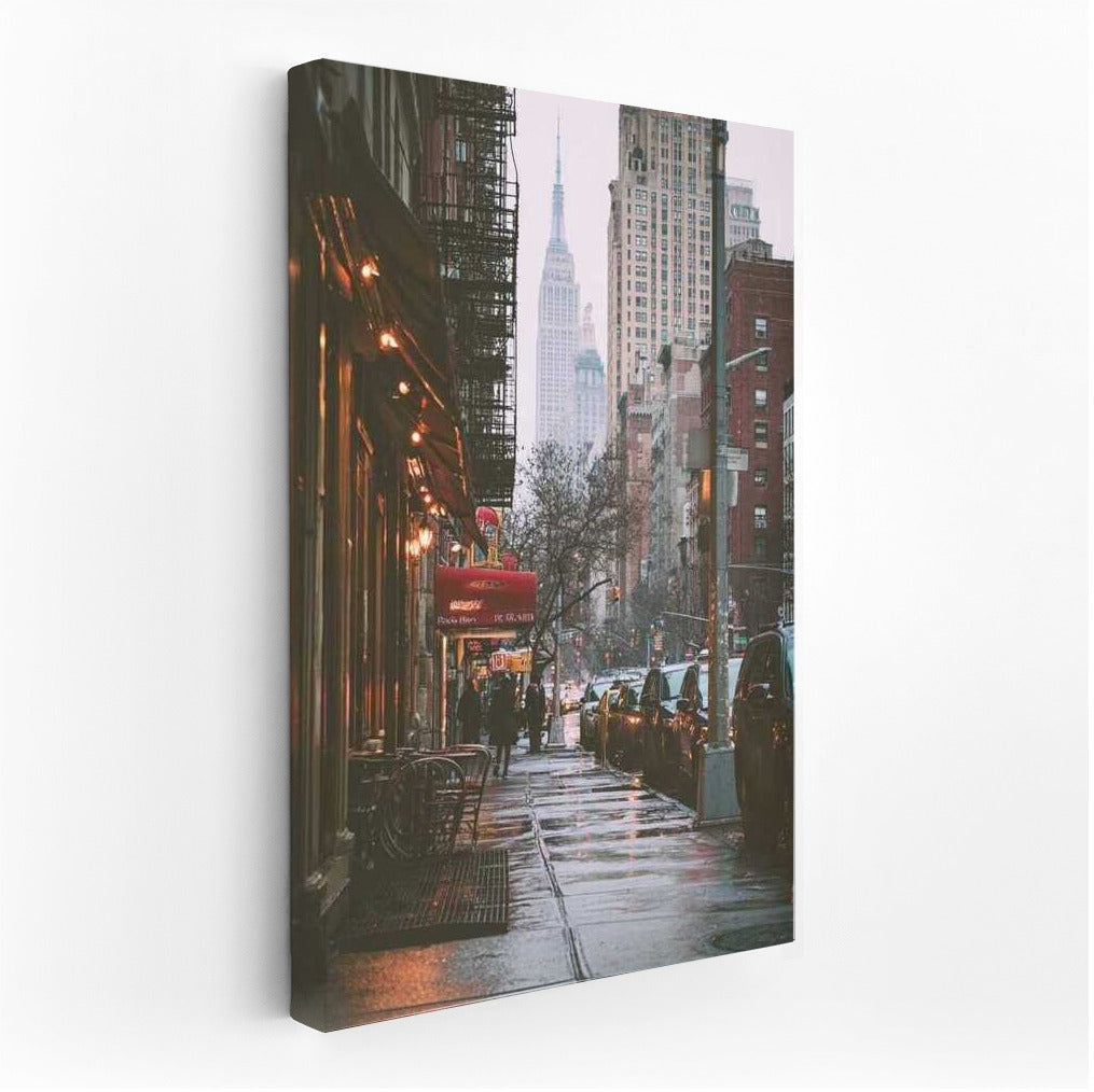 Rainy New York: Lights and Skyscrapers
