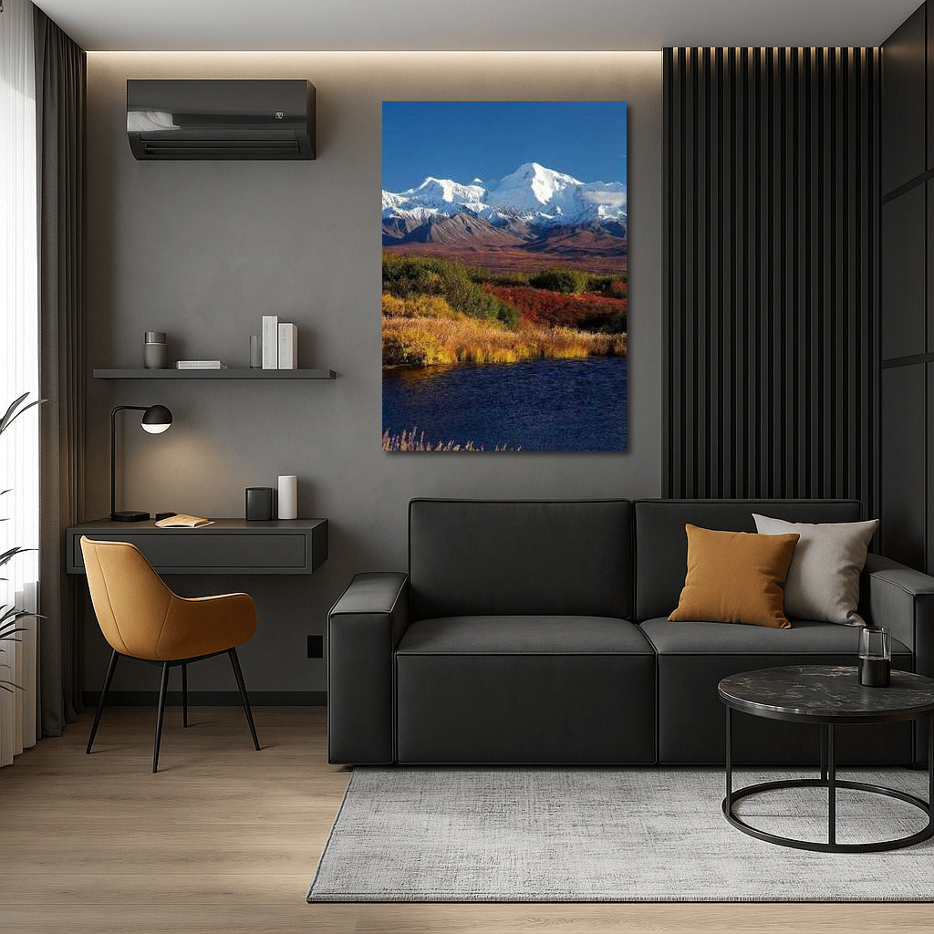 Alaskan Grandeur: Autumn Mountains and Wildlife of the USA