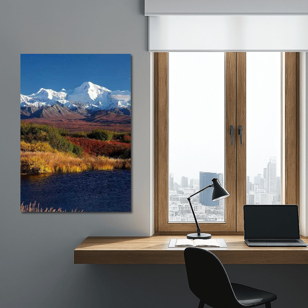 Alaskan Grandeur: Autumn Mountains and Wildlife of the USA