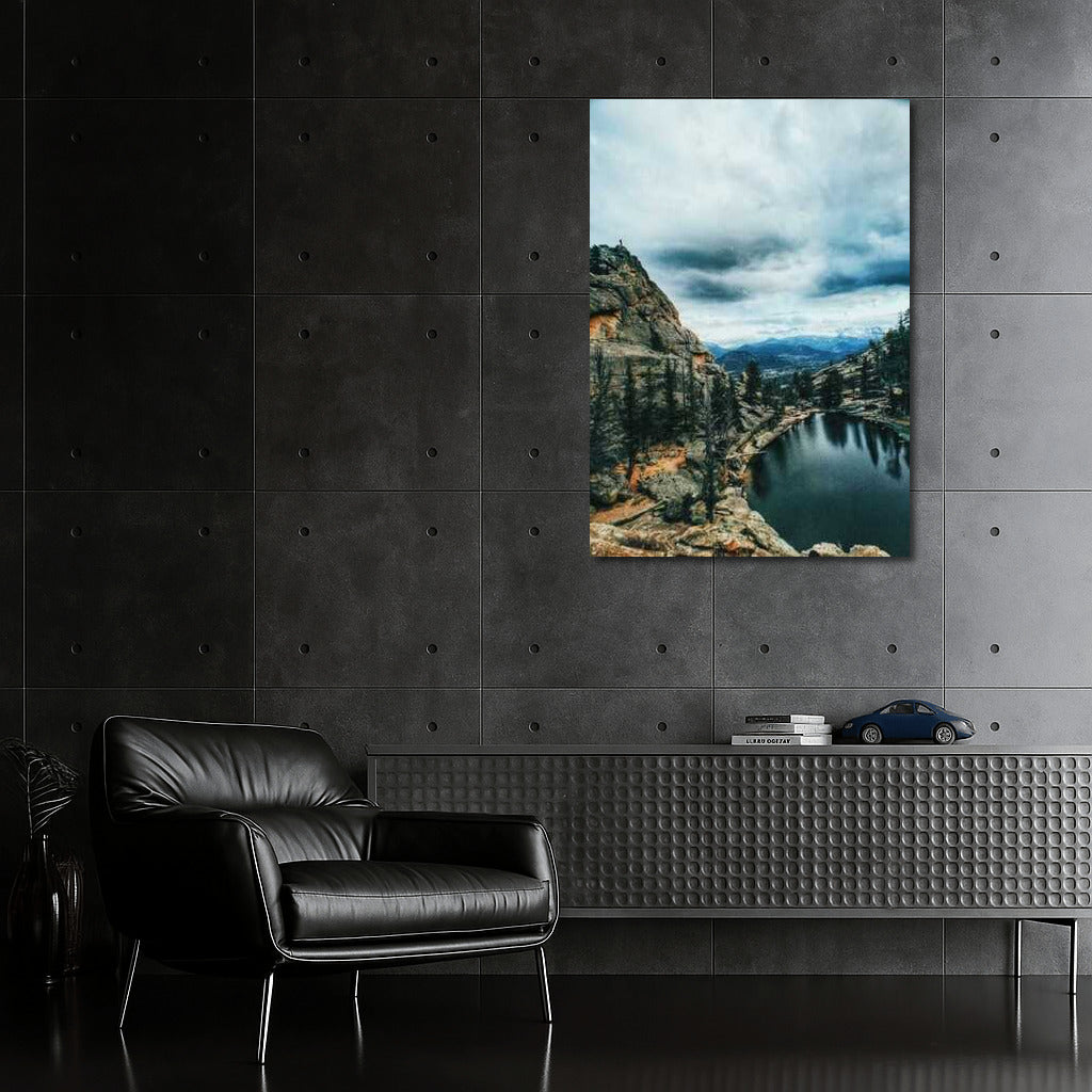 Mountain Harmony Colorado: The Majesty of Rocks and the Silence of the Lake