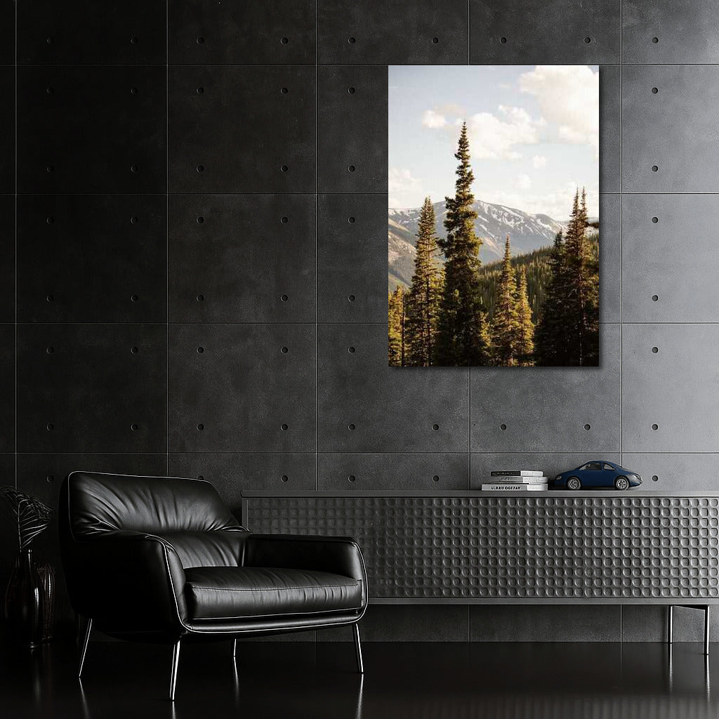 The Majesty of the Colorado Mountains: Natural Landscape of the USA