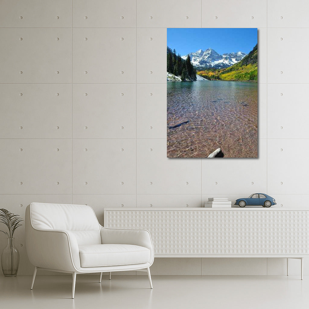 The Majesty of the Colorado Mountains: The Tranquility of a Lake in the USA