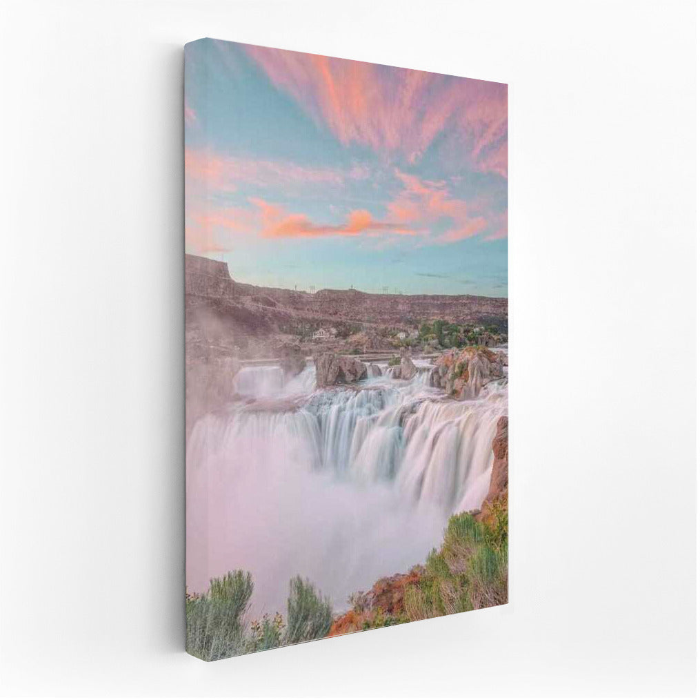 Sunset over Shoshone Falls: Natural Wonder of Idaho, USA