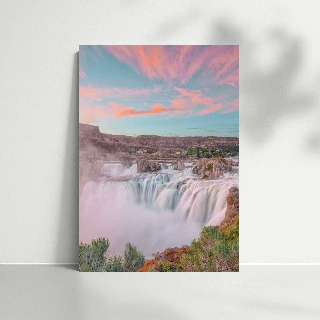 Sunset over Shoshone Falls: Natural Wonder of Idaho, USA