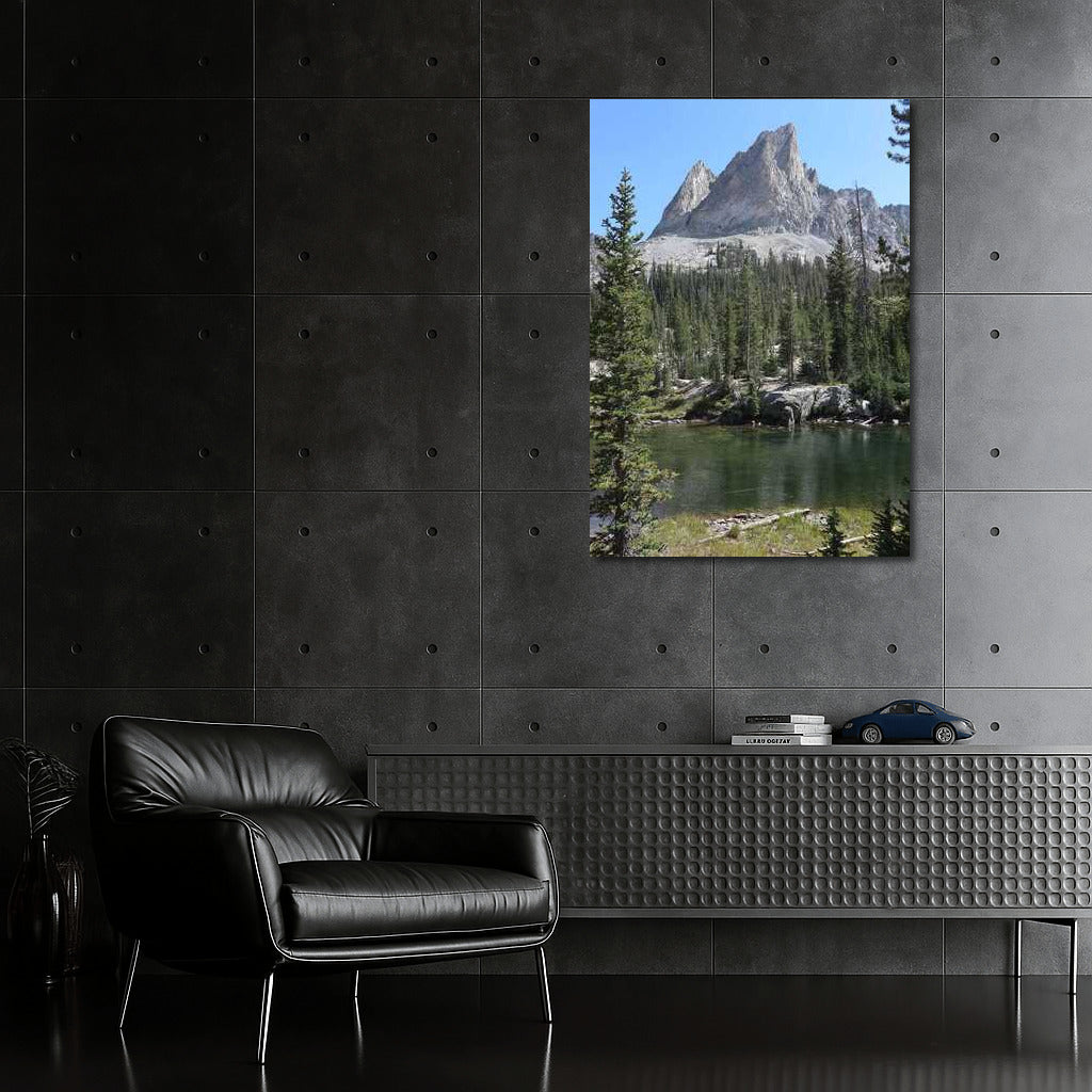 The Majesty of the Idaho Peaks: The Natural Tranquility of the USA
