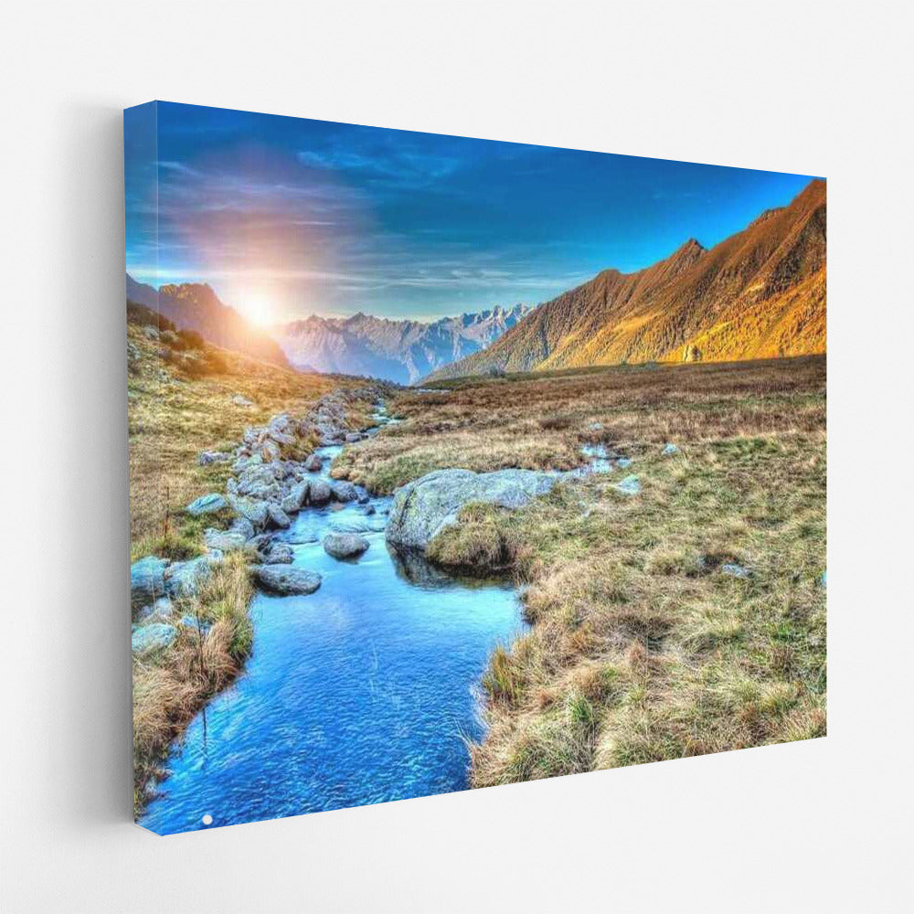 Sunrise over Idaho Mountain Stream: Serene Nature of the USA