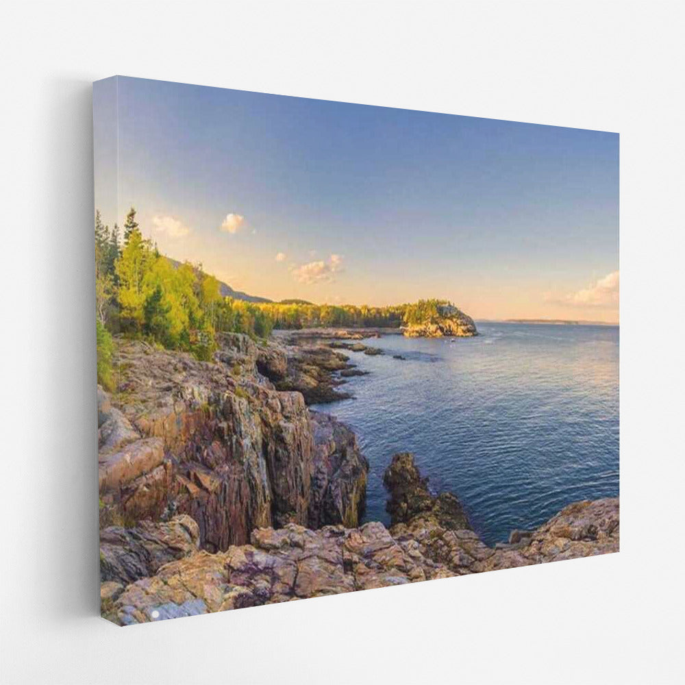 Nature's Charm: Landscape of Maine, USA