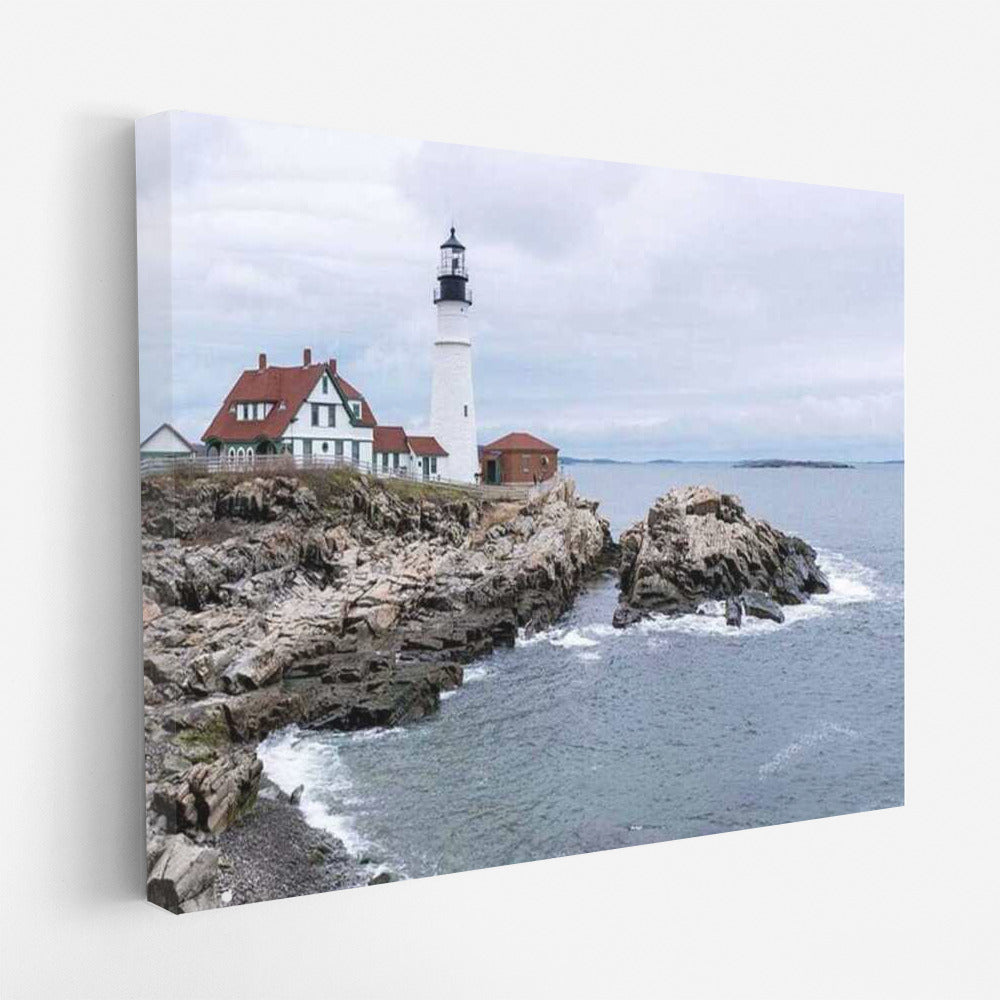 Maine Lighthouse: Winds and Nature's Charm in the USA