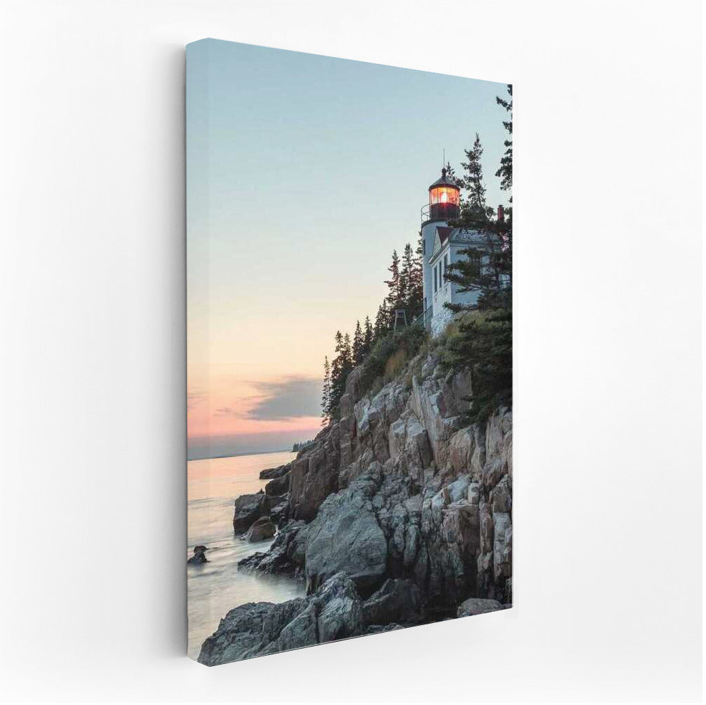 Rocky Coast Lighthouse: The Tranquility of Nature in Maine, USA