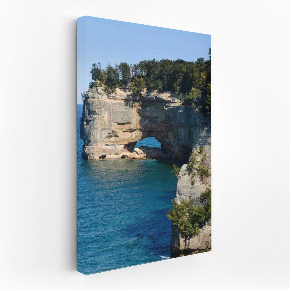 The Majesty of Michigan's Rocks: Nature and Tranquility in the USA