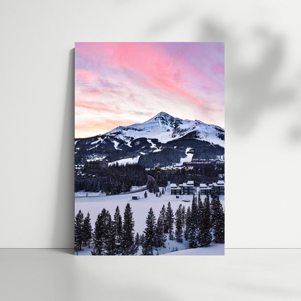 Sunrise over Montana's Snowy Peaks: The Tranquility and Majesty of the USA
