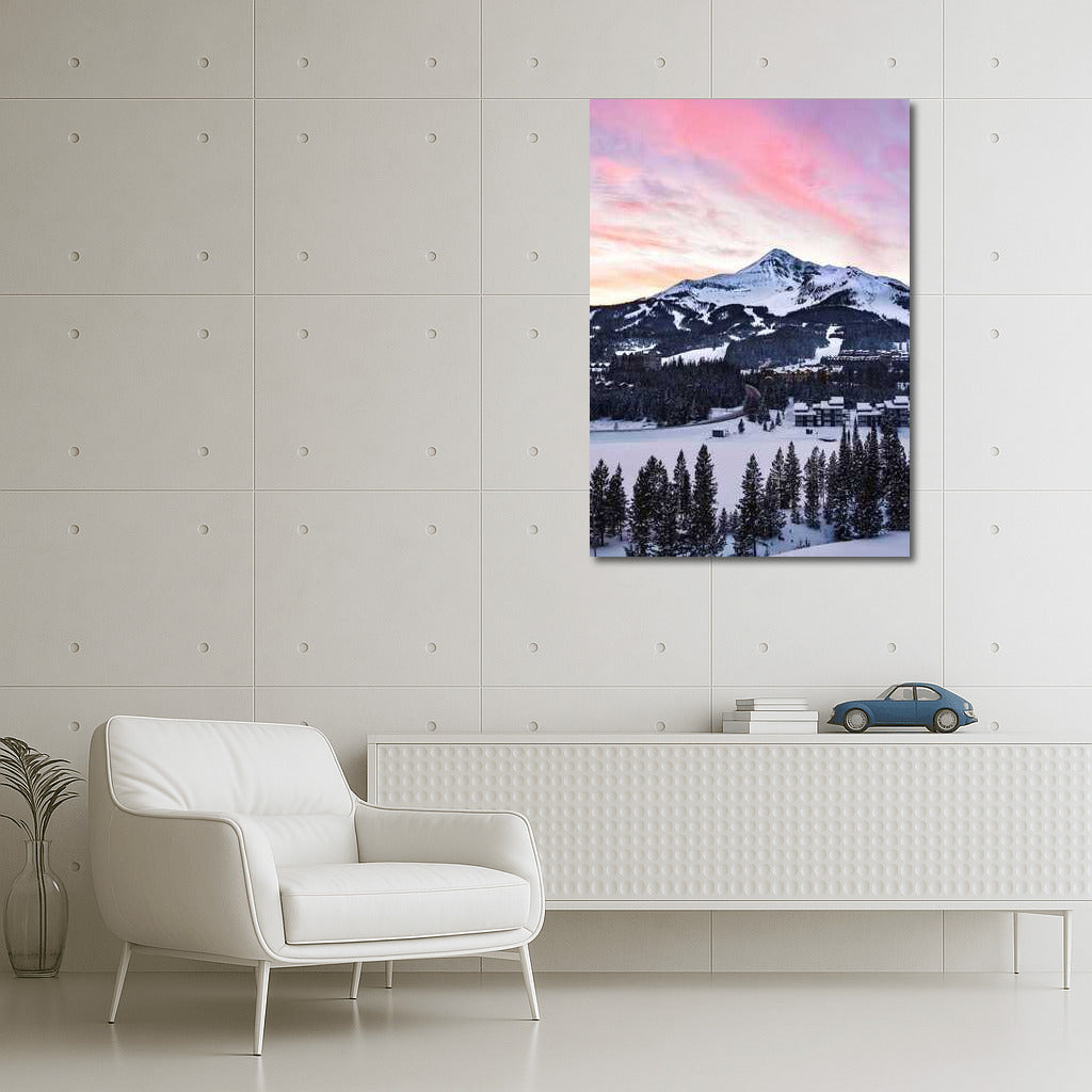 Sunrise over Montana's Snowy Peaks: The Tranquility and Majesty of the USA