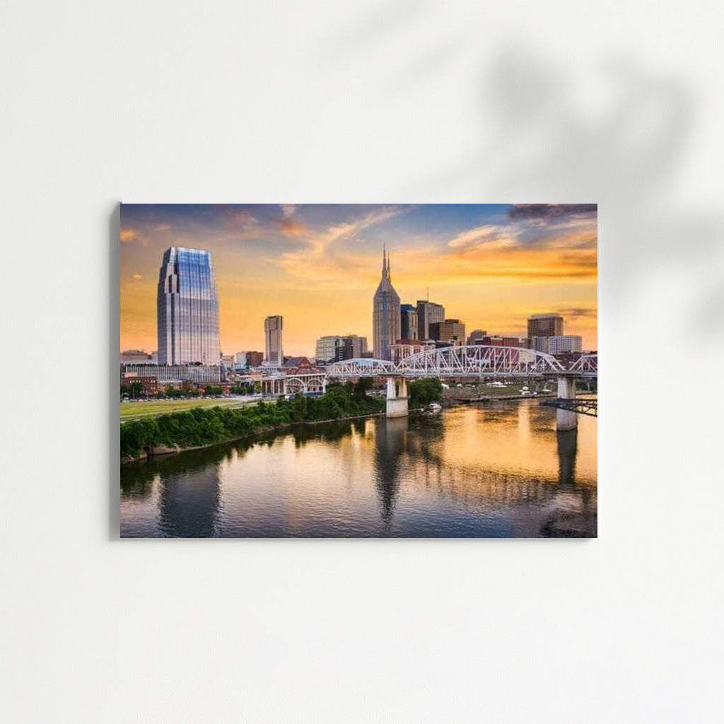 Sunset over Tennessee skyline: Urban vibes of the US