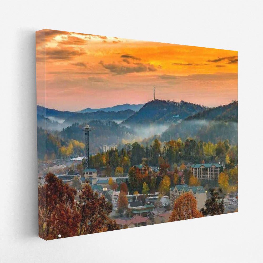 Autumn Hills and Urban Comfort: Tennessee, USA