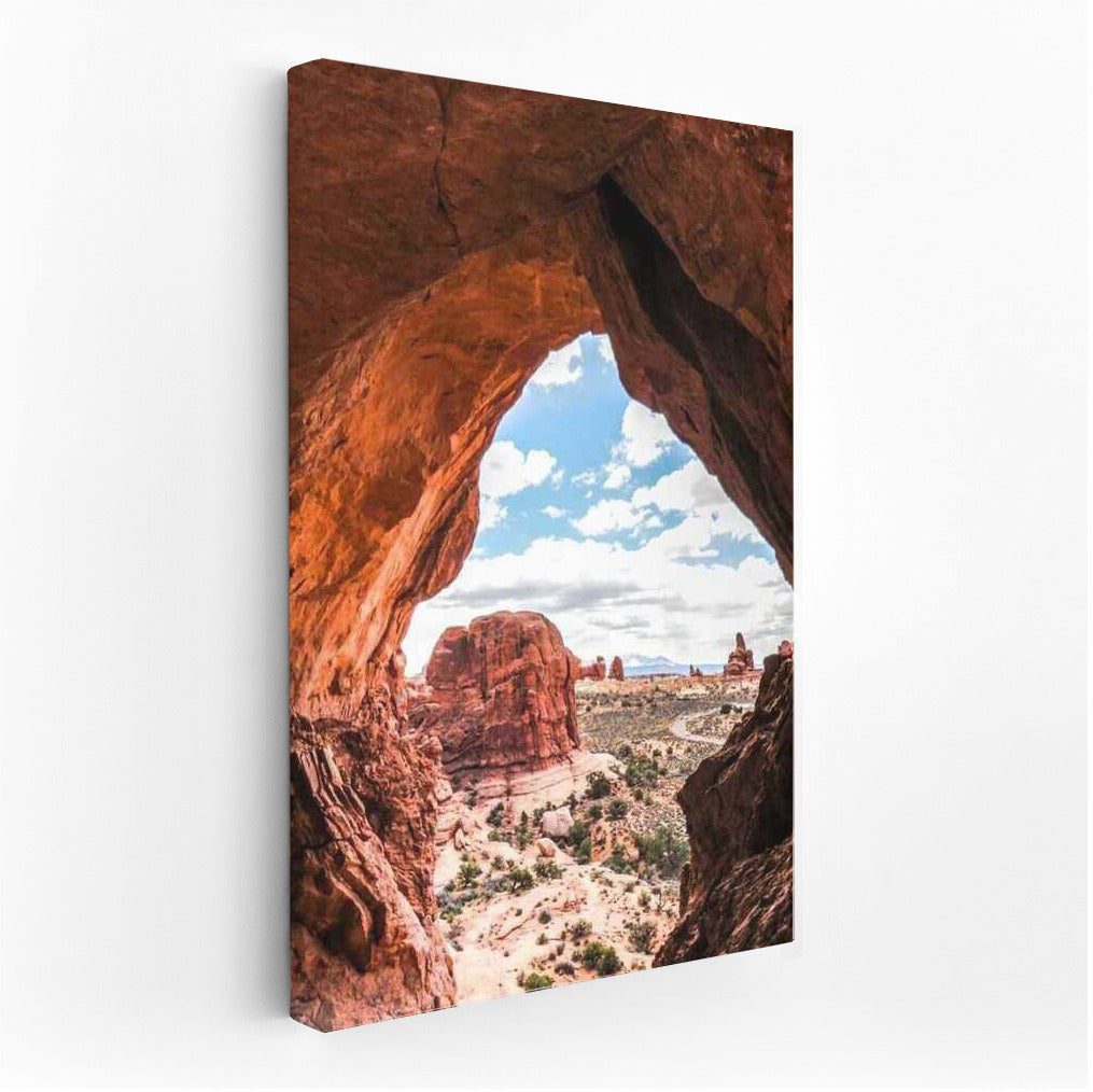 Utah Arch: The Grandeur of American Landscapes