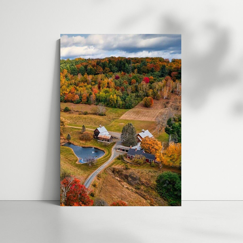 Autumn Comfort: Vibrant Colors of Vermont, USA