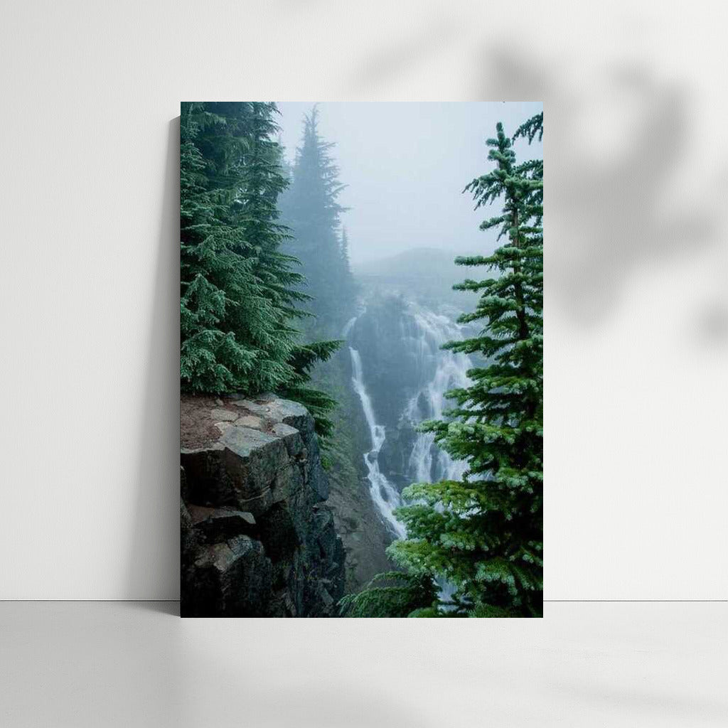 Washington's Misty Falls: Natural Magic of the USA