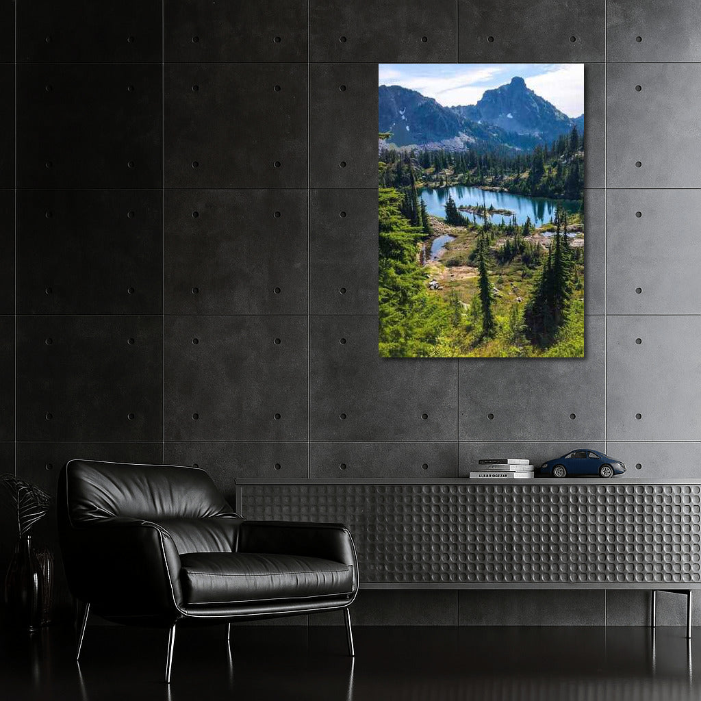 Mountain Lake Washington: Nature and Tranquility USA