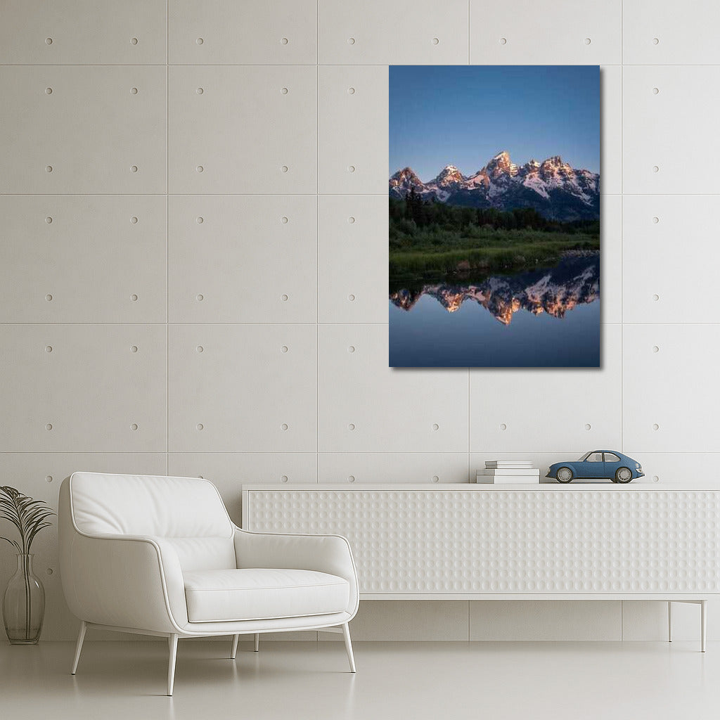 The Majesty of the Wyoming Mountains: Natural Symphony of the USA
