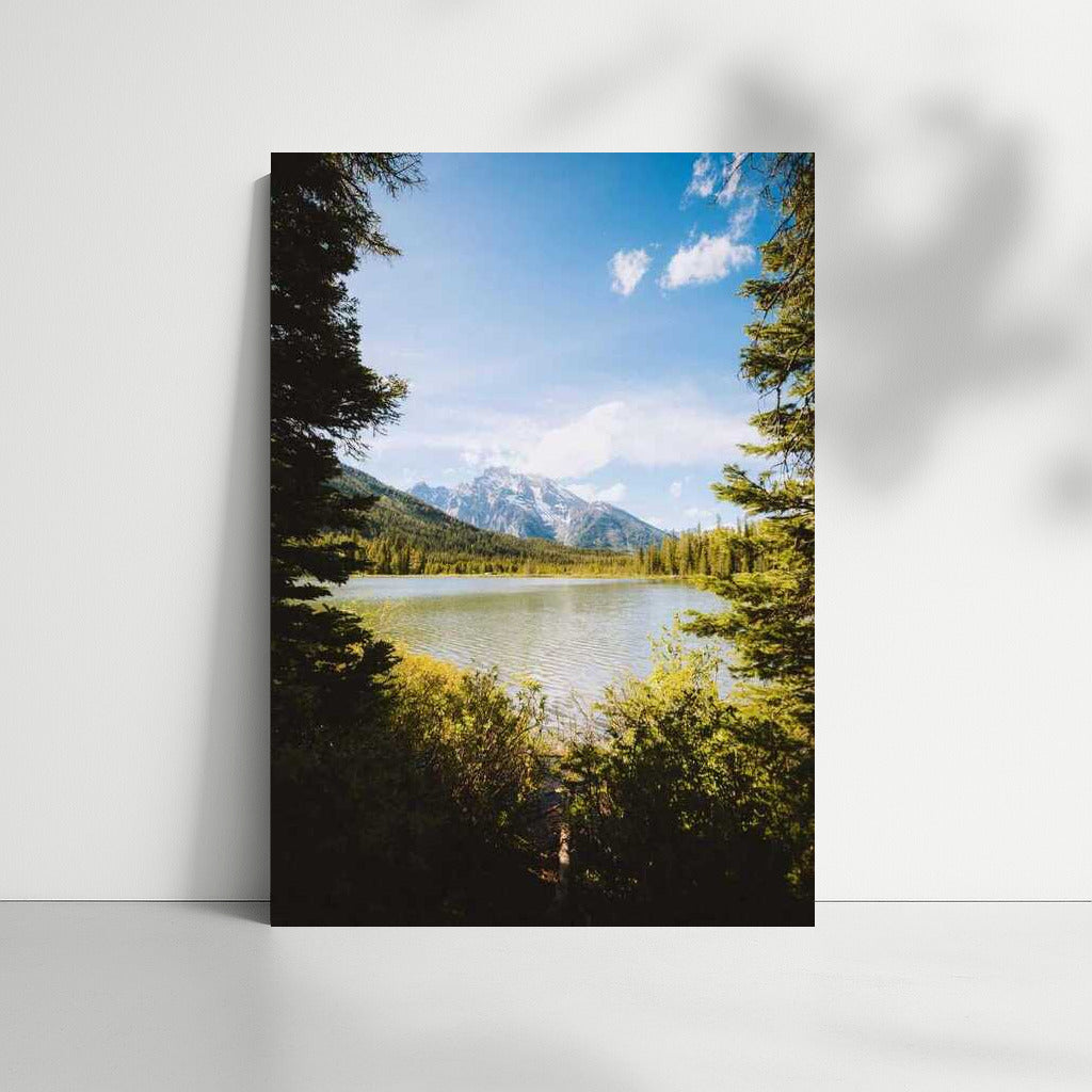 Serene Mountains of Wyoming: Nature and Crystal Lake USA