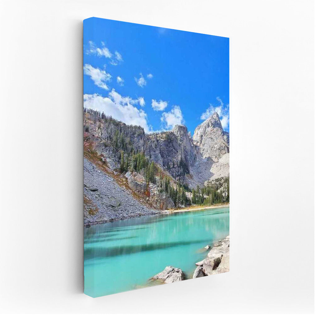 Emerald Lake Wyoming: The Majesty of the US Mountains