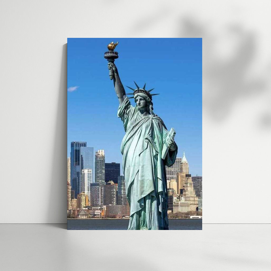 The Greatness of Liberty: The Symbol of the United States in Country Style