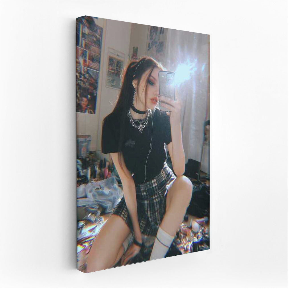 2000s Nostalgia: Y2K Aesthetic Energy