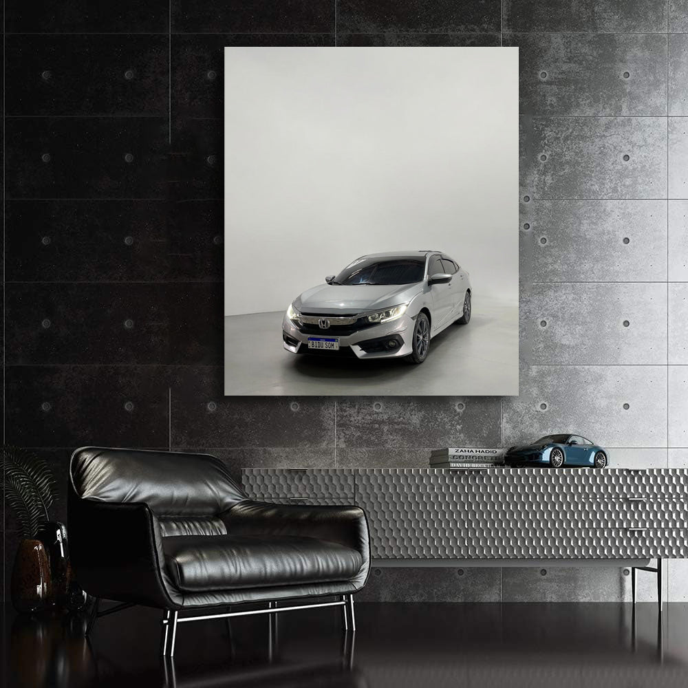 Honda Civic in Gray Parked - Sleek Urban Style