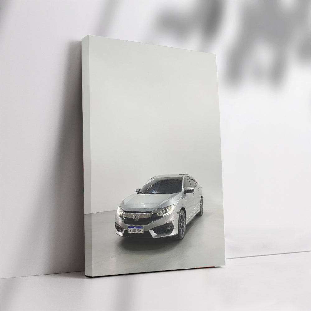 Honda Civic in Gray Parked - Sleek Urban Style