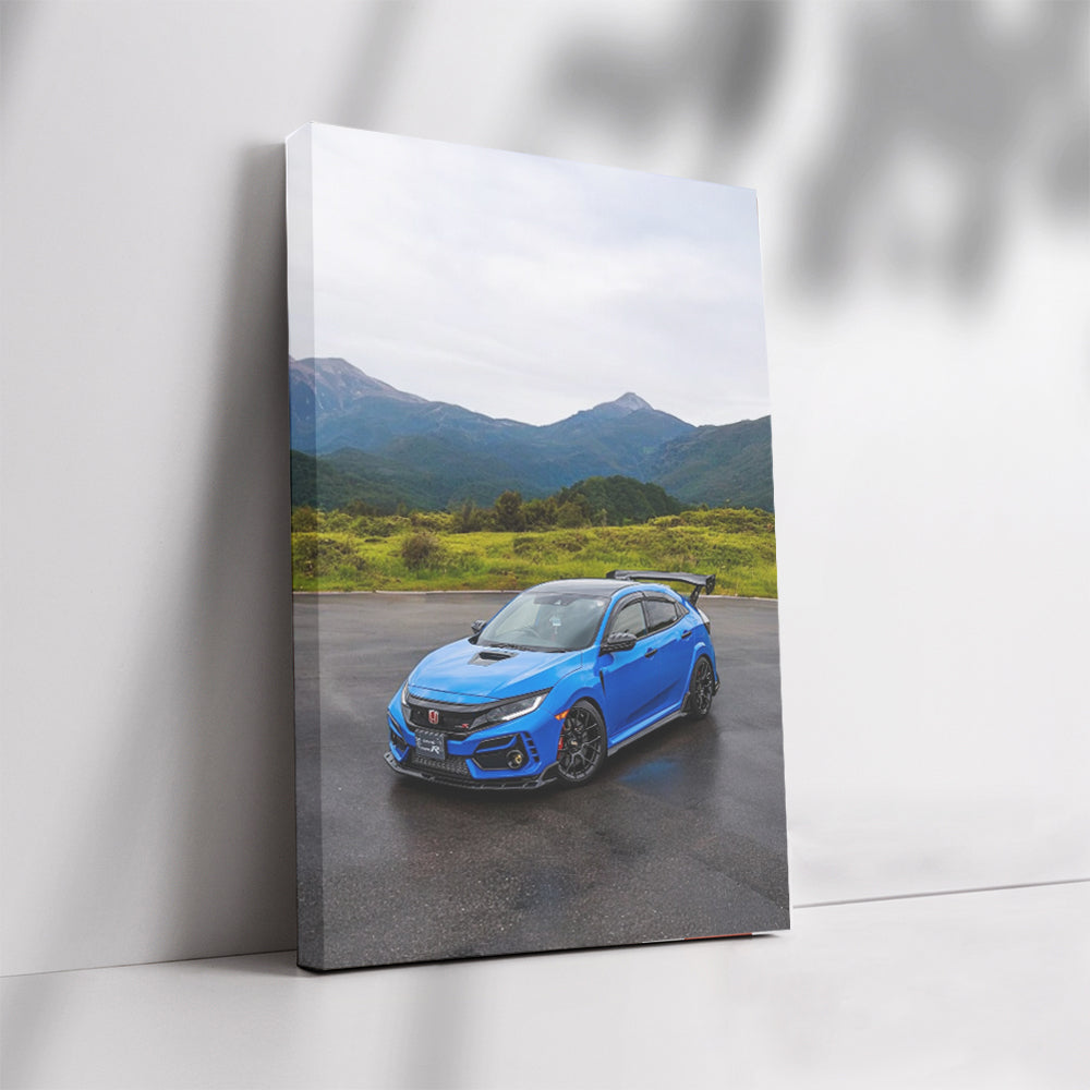 Honda Civic Adventure in Mountainous Terrain - Reliable Ride