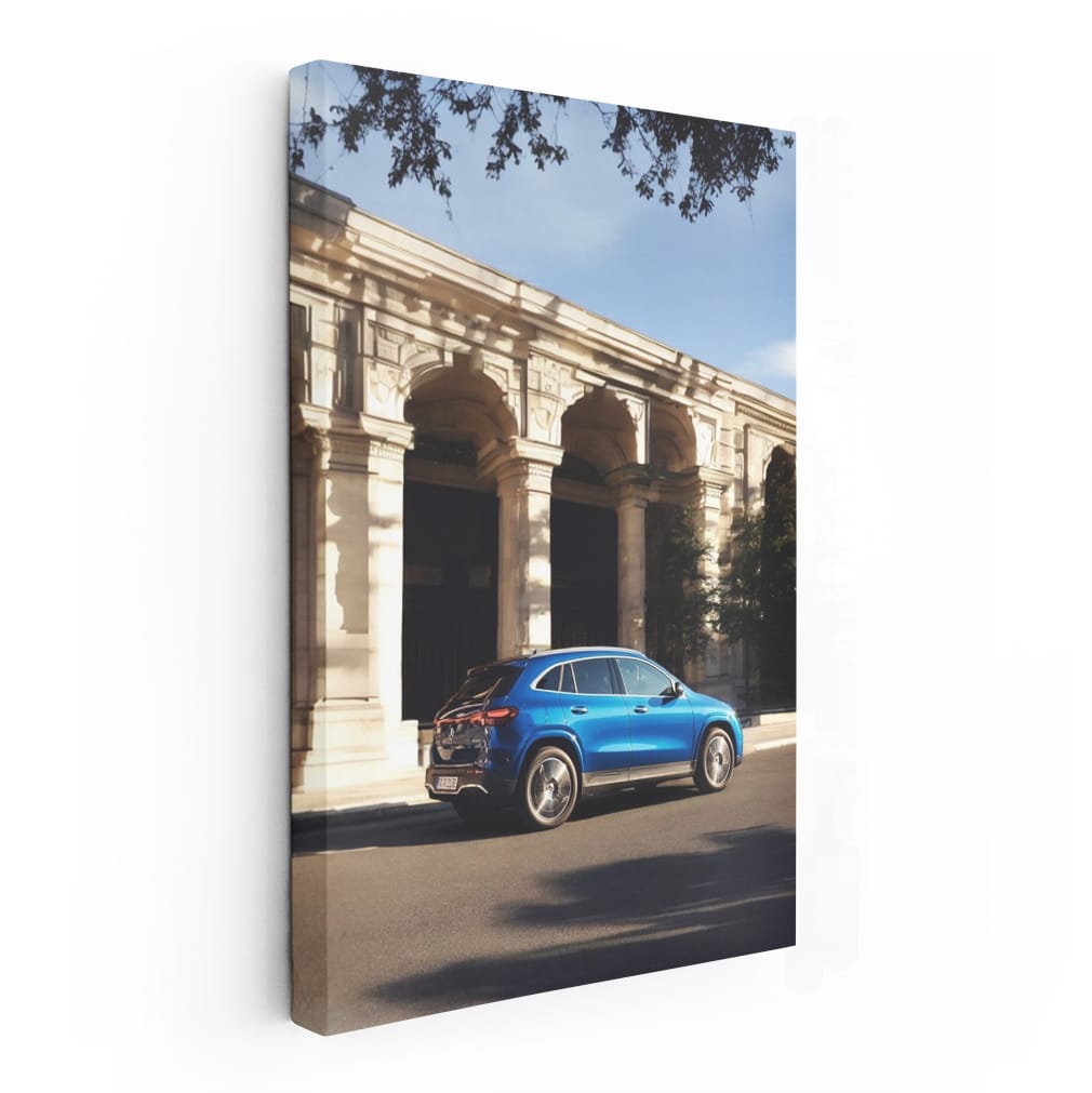 Mercedes-Benz EQA 300 4MATIC Urban Drive - Sleek and Bold
