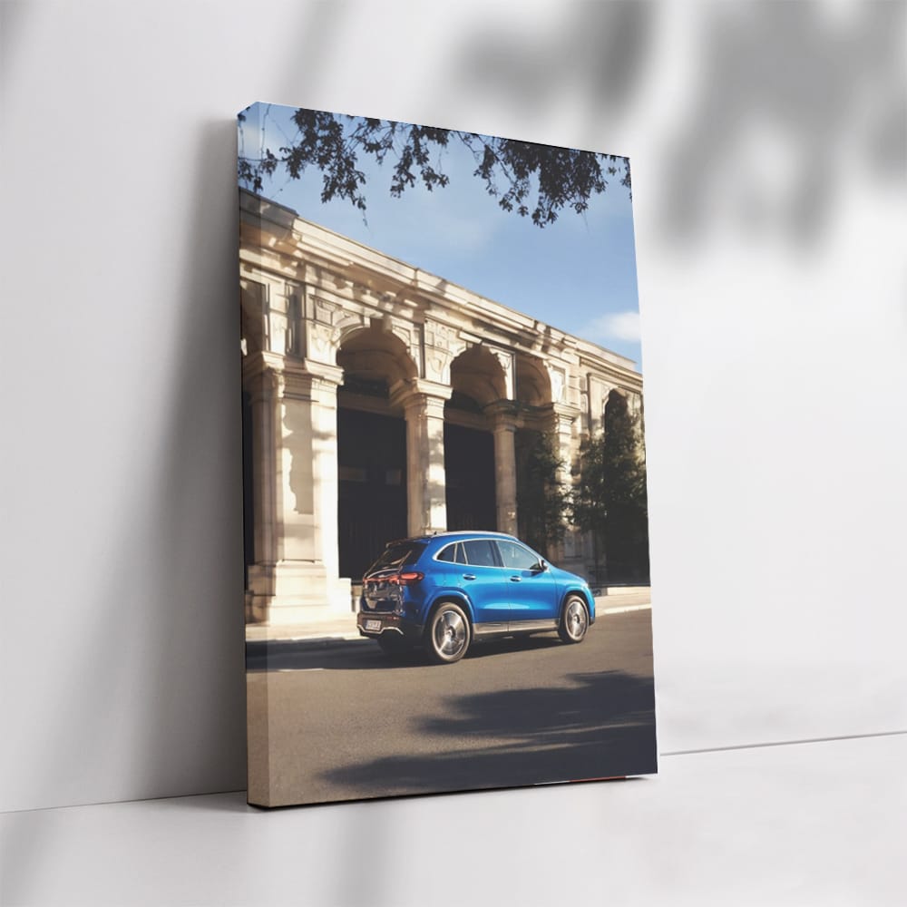 Mercedes-Benz EQA 300 4MATIC Urban Drive - Sleek and Bold