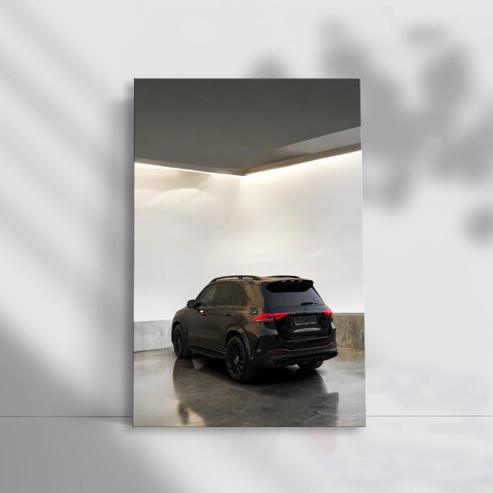 Black Mercedes-Benz GLE 350 Parked - Elegance in Motion