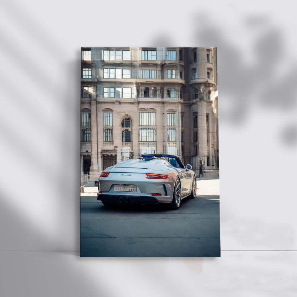 Porsche 911 Speedster with Iconic Architecture - Sporty Elegance