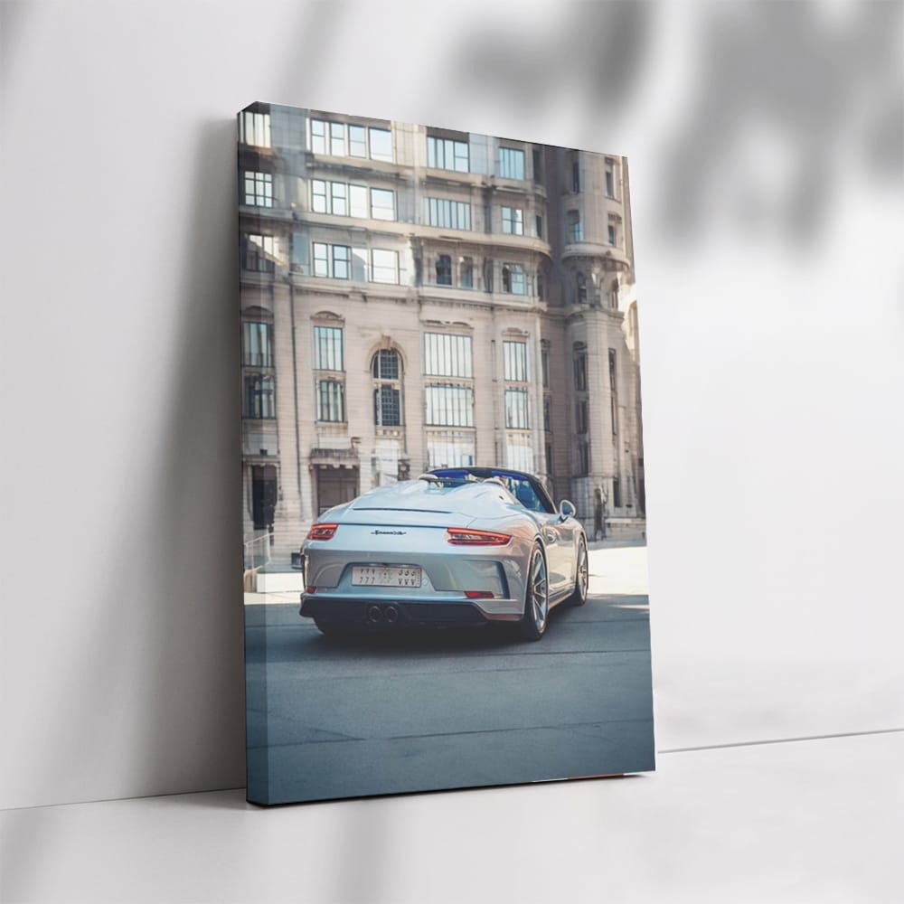 Porsche 911 Speedster with Iconic Architecture - Sporty Elegance