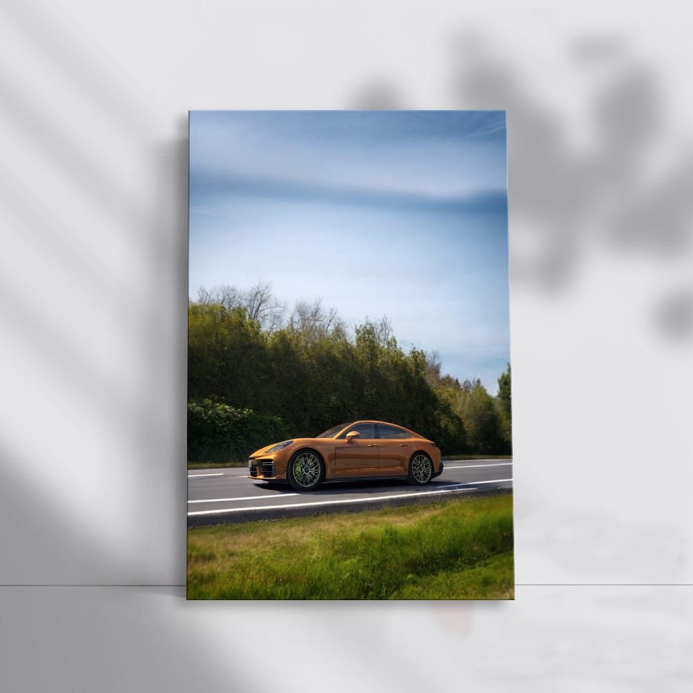 Porsche Panamera Turbo E-Hybrid: Power and Elegance on Road