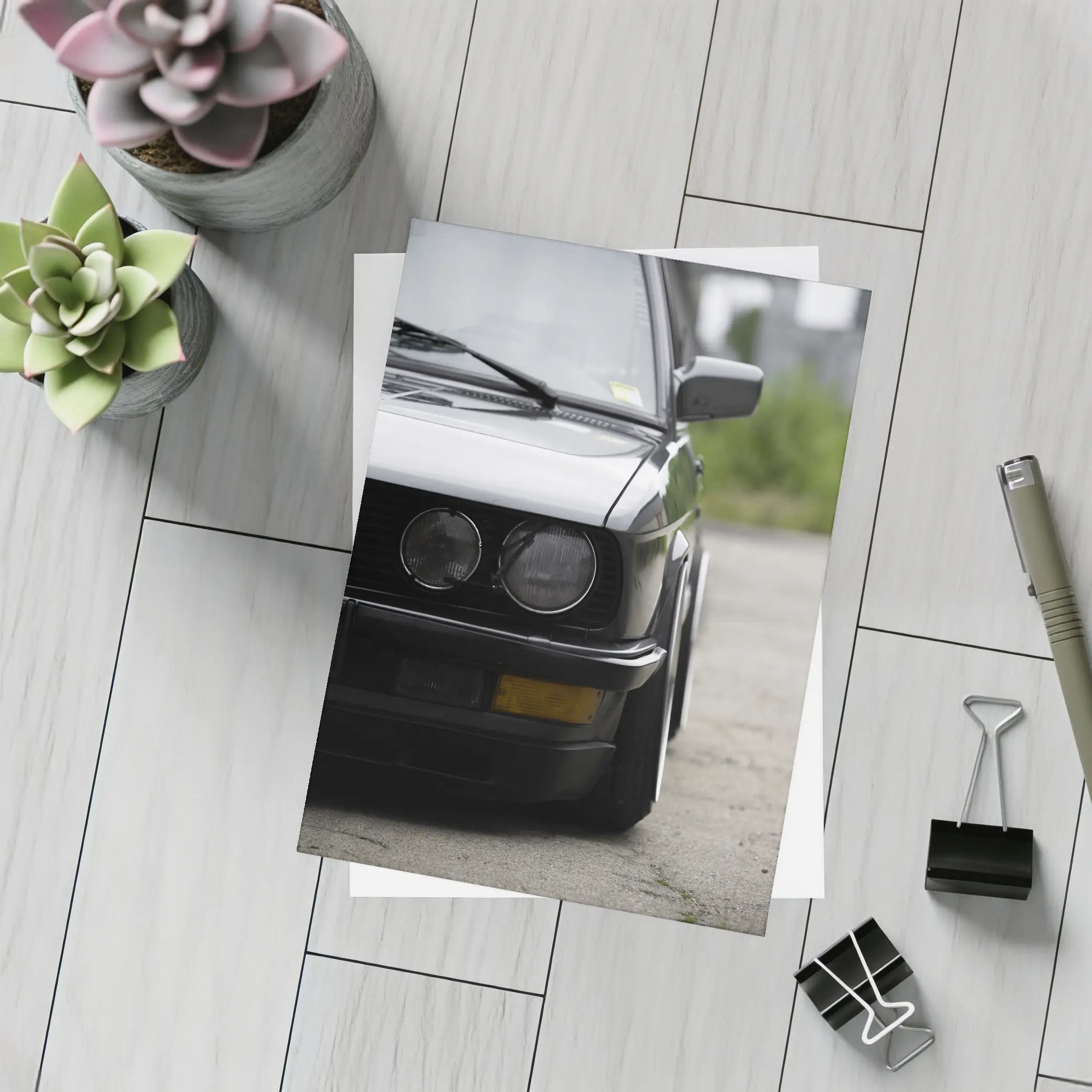 BMW E30 Black Front View Moody Street – Postcards