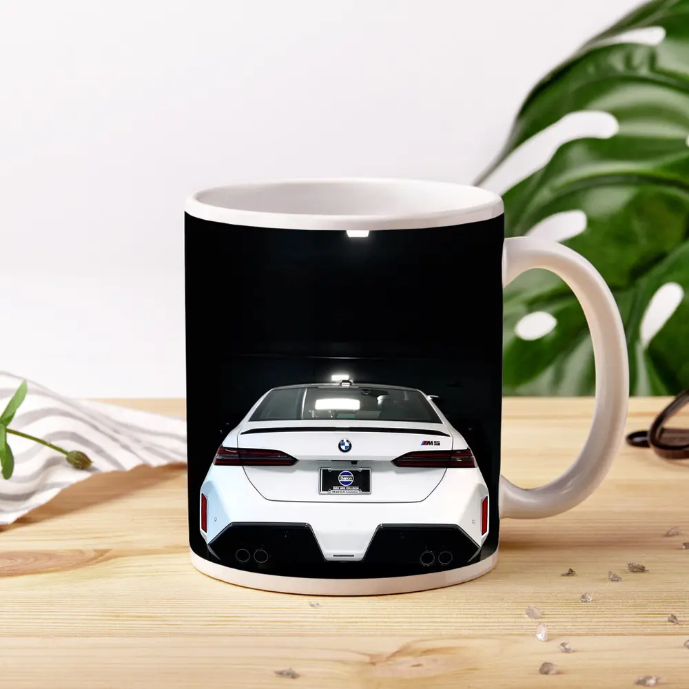 BMW M5 Rear View Dark Garage – Mugs