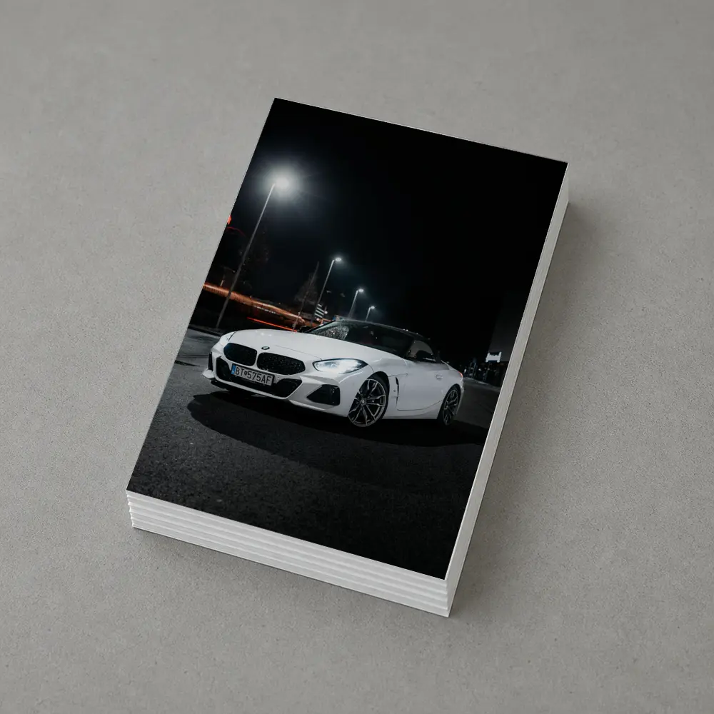 BMW Z4 White Roadster City Night – Postcards