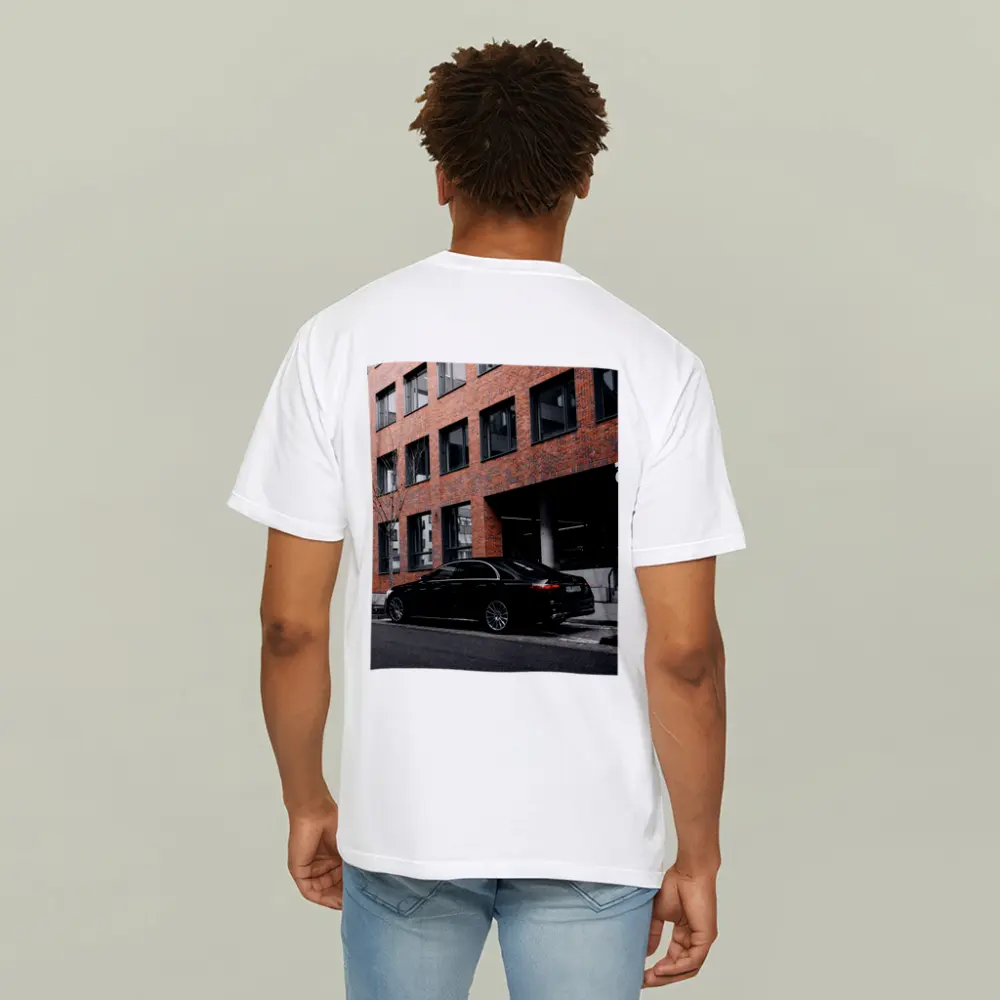 Black Mercedes S Class Urban Street Scene – T-Shirts