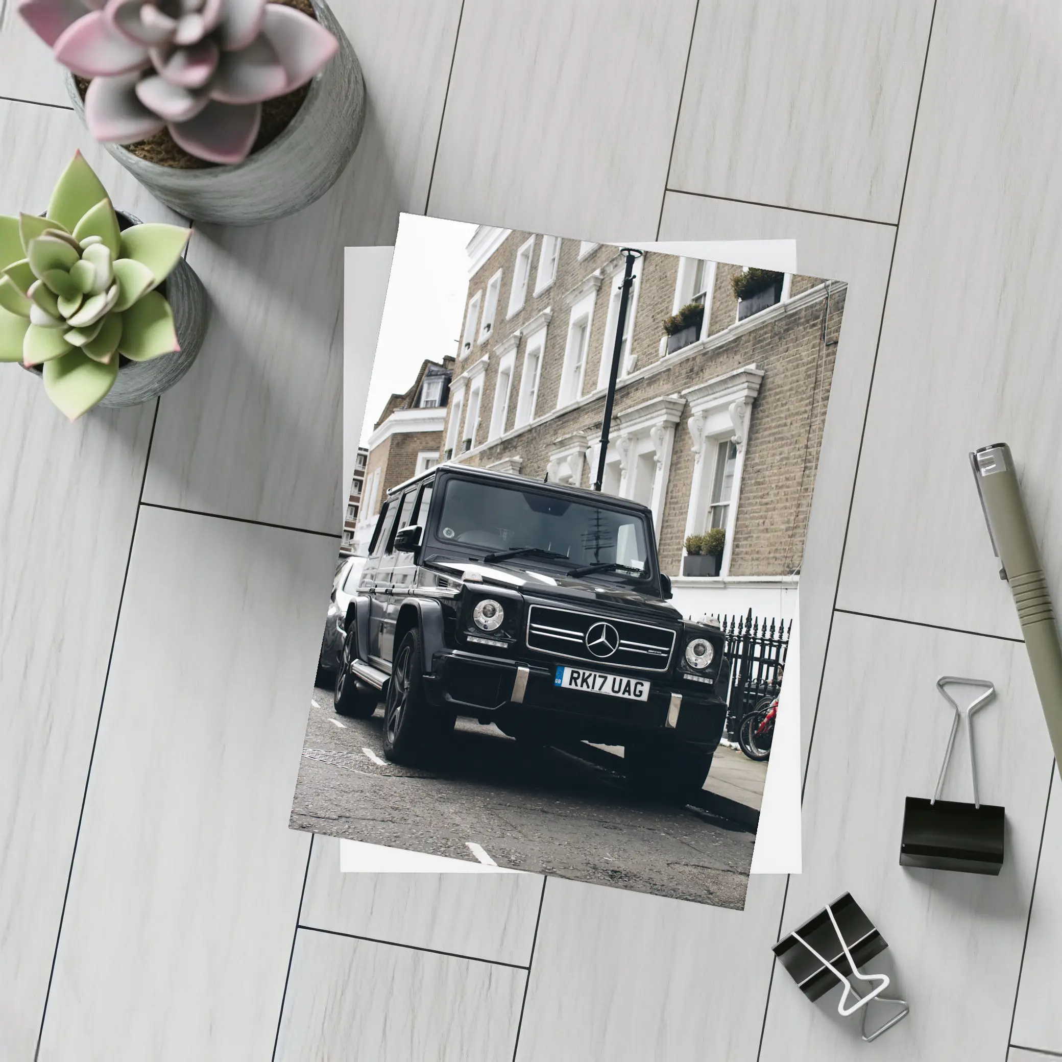 Mercedes G Wagen Black London Street – Postcards
