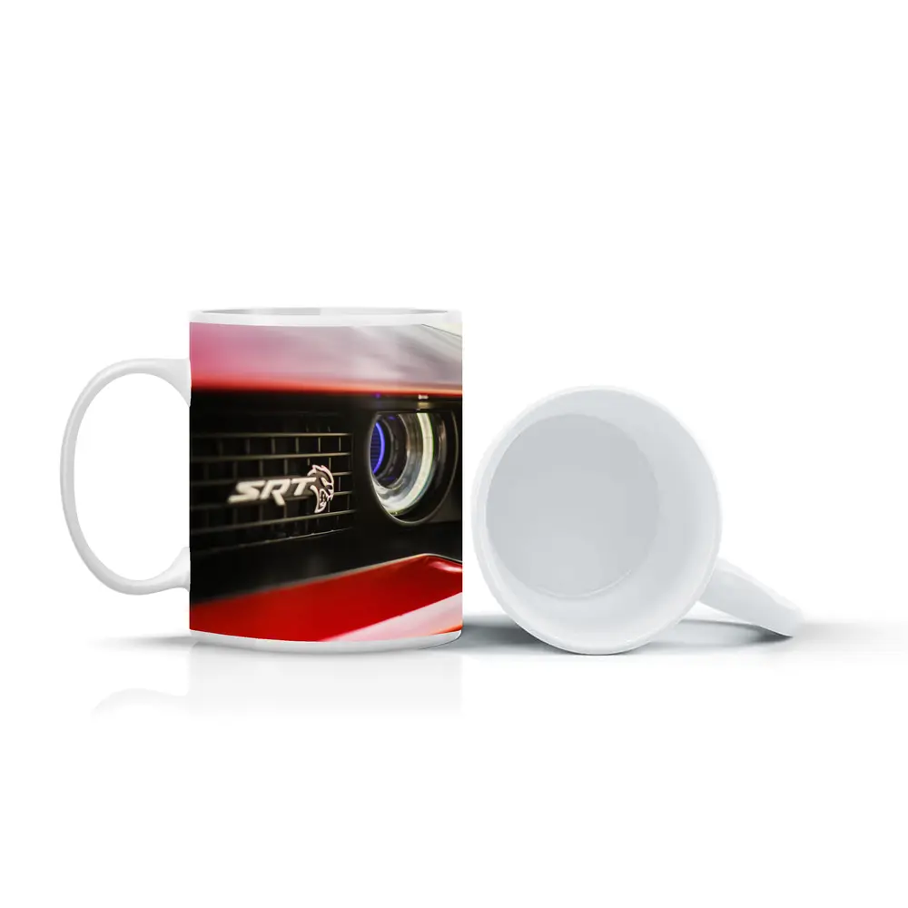 Dodge Challenger SRT Hellcat Front Grille Close Up – Mugs
