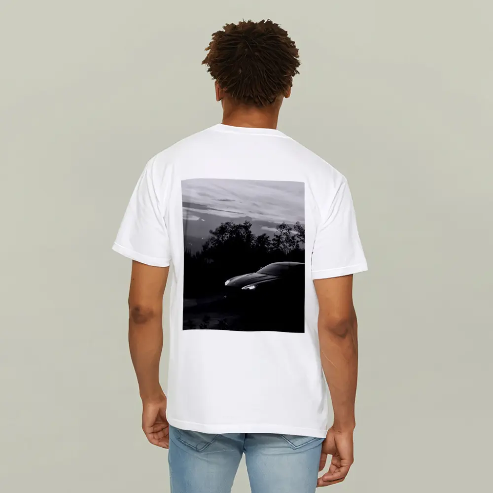 Aston Martin Vantage Black and White Dusk – T-Shirts