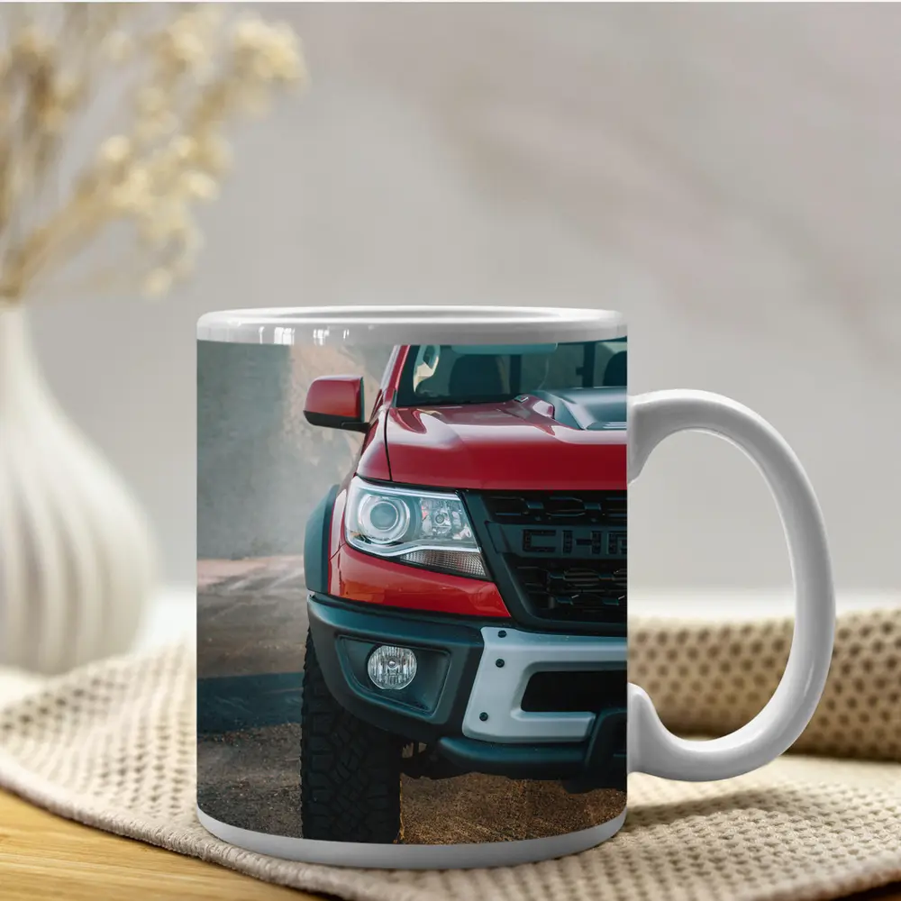 Red Chevrolet Colorado ZR2 Front Close Up – Mugs