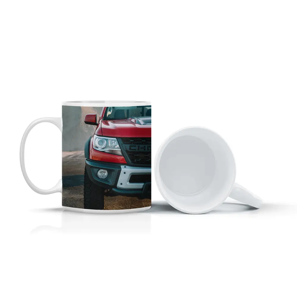 Red Chevrolet Colorado ZR2 Front Close Up – Mugs
