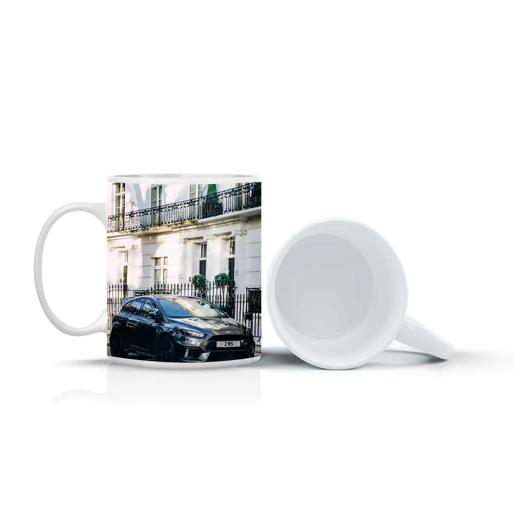 Ford Focus RS Black London Street – Mugs