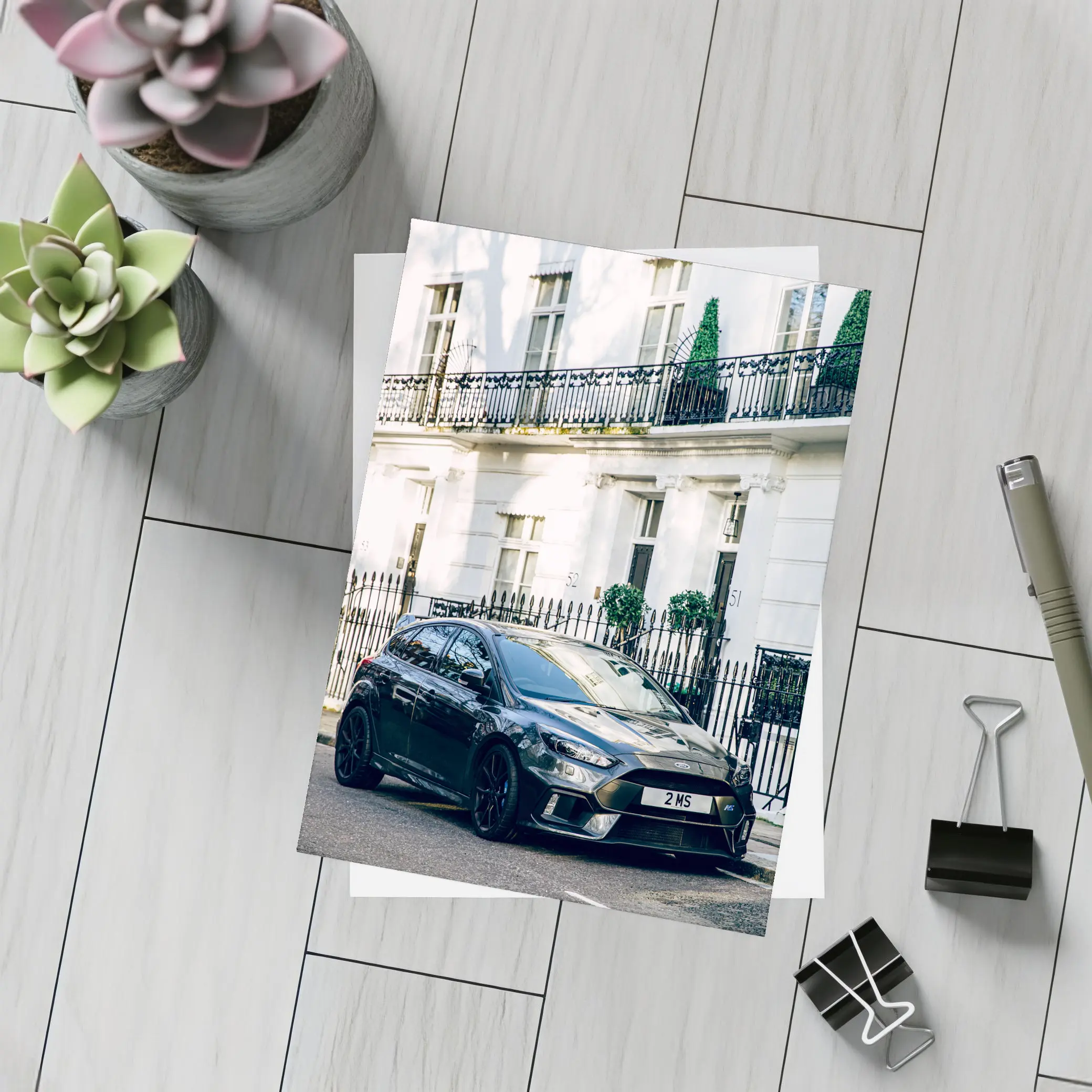 Ford Focus RS Black London Street – Postcards