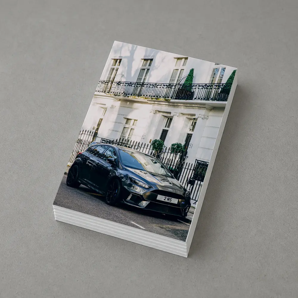 Ford Focus RS Black London Street – Postcards